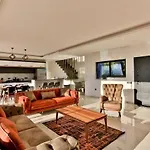 Villa Villa Olivet-Kalkan- Huge Private Pool And Lovely Garden-Jakuzzies-Sauna-Turkish Hamam Kaş