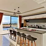 Villa Olivet-Kalkan- Huge Private Pool And Lovely Garden-Jakuzzies-Sauna-Turkish Hamam
