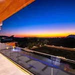 Villa Olivet-Kalkan- Huge Private Pool And Lovely Garden-Jakuzzies-Sauna-Turkish Hamam Villa