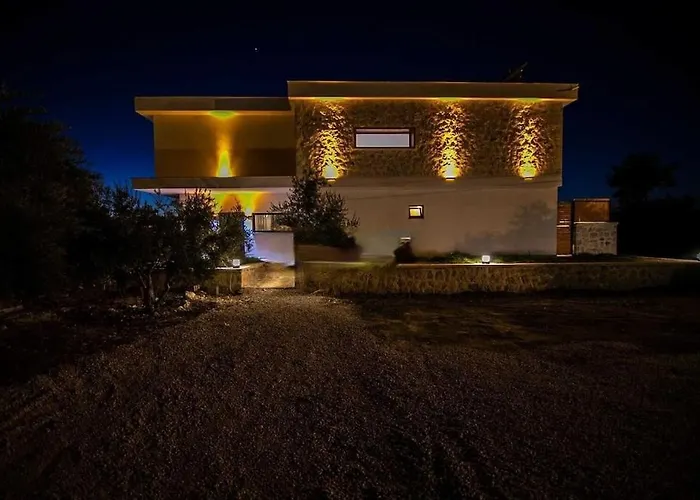 Olivet-kalkan 3 Bedroom-2 Jakuzzies-sauna-turkish Hamam-huge Private Pool And Lovely Garden Βίλα Κας