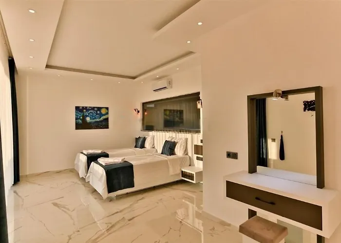 Olivet-kalkan 3 Bedroom-2 Jakuzzies-sauna-turkish Hamam-huge Private Pool And Lovely Garden