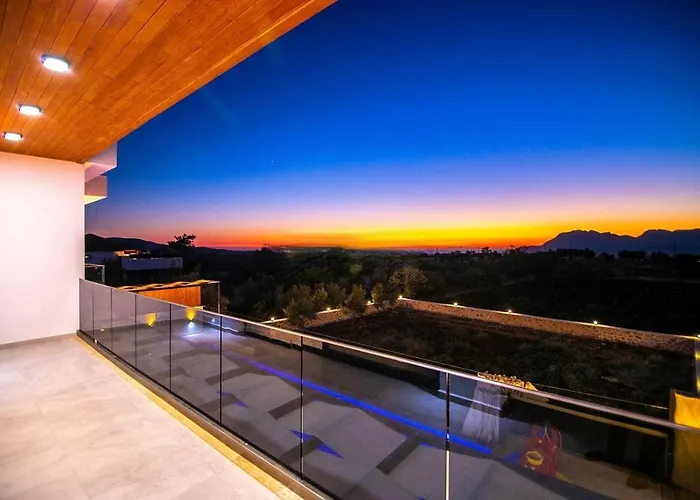 Olivet-kalkan 3 Bedroom-2 Jakuzzies-sauna-turkish Hamam-huge Private Pool And Lovely Garden Βίλα