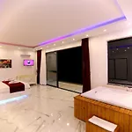 Villa Olivet-Kalkan- Huge Private Pool And Lovely Garden-Jakuzzies-Sauna-Turkish Hamam Villa Kas