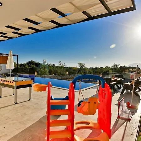 Olivet-kalkan- Huge Private Pool And Lovely Garden-jakuzzies-sauna-turkish Hamam Vila Kaş