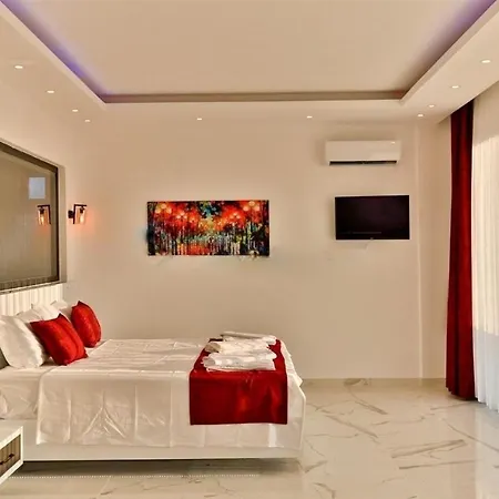 Villa Olivet-Kalkan- Huge Private Pool And Lovely Garden-Jakuzzies-Sauna-Turkish Hamam Villa Kas