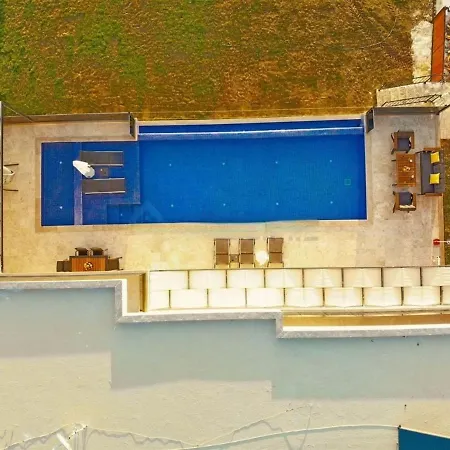 Olivet-kalkan- Huge Private Pool&lovely Garden-jakuzzies-sauna-turkish Hamam *