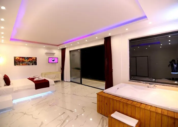 Olivet-kalkan 3 Bedroom-2 Jakuzzies-sauna-turkish Hamam-huge Private Pool And Lovely Garden Villa Kas