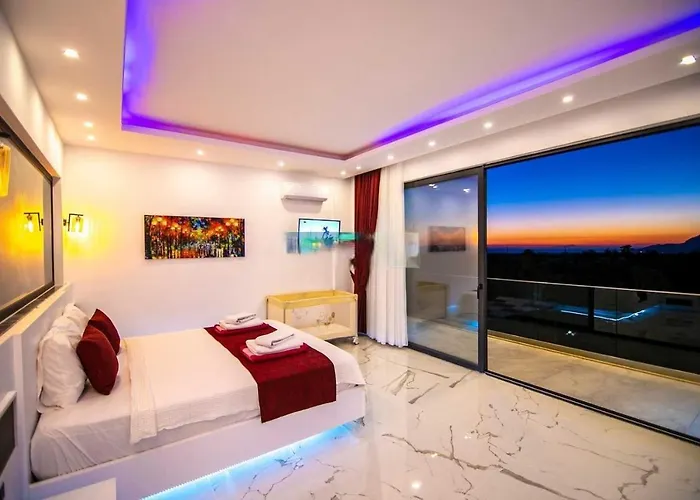 Olivet-kalkan 3 Bedroom-2 Jakuzzies-sauna-turkish Hamam-huge Private Pool And Lovely Garden