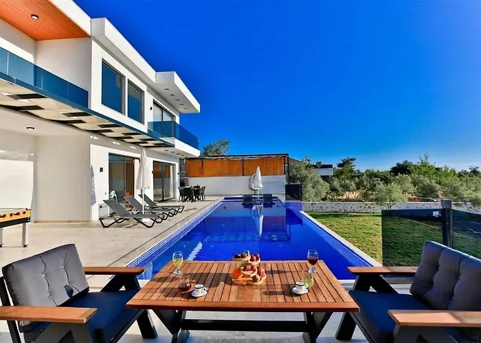 Olivet-kalkan 3 Bedroom-2 Jakuzzies-sauna-turkish Hamam-huge Private Pool And Lovely Garden Kas